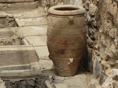 Foto Madeira vaso coluna armazenar