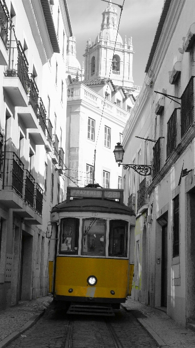 En blanco y negro
 arquitectura camino tráfico