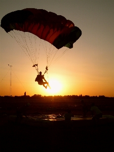 Foto Luz cielo atardecer globo aerostático