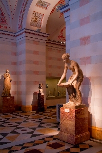 Interior statue museum design Photo