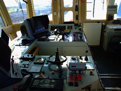 Foto Tecnologia barco interior enviar