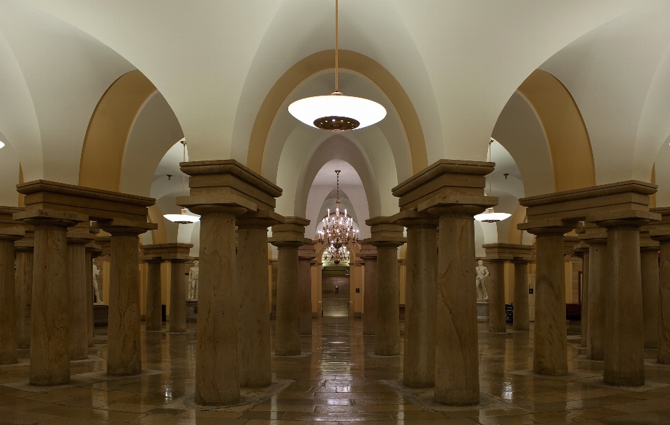 Arquitectura madera interior edificio