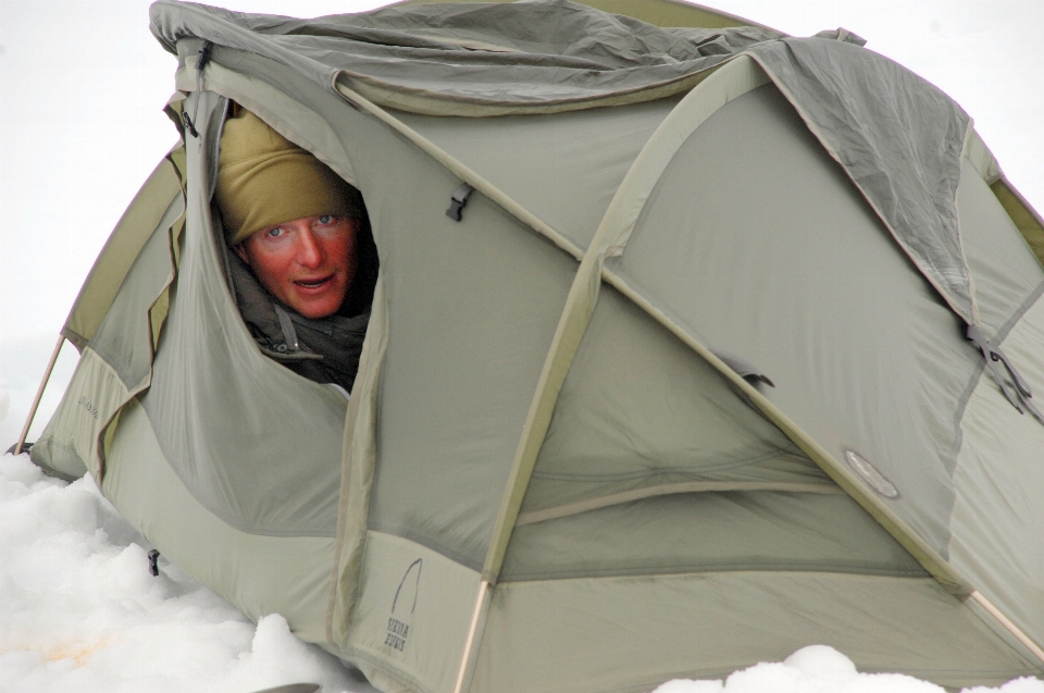 Homme nature neige froid