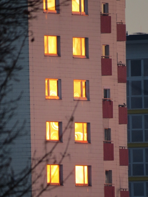 ライト 建築 日没 窓