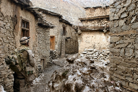 壁 軍隊 村 兵隊 写真