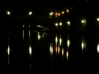 Photo Eau lumière pont nuit