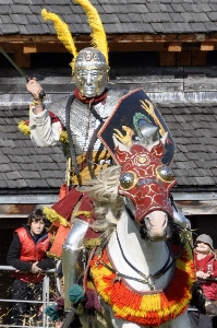 Foto Carnevale cavallo passeggiata spada