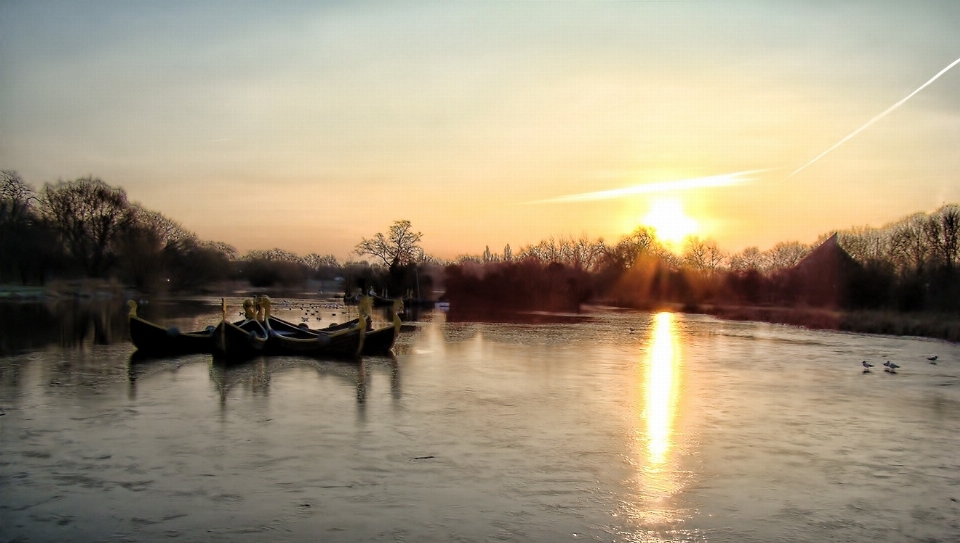 Water nature horizon silhouette