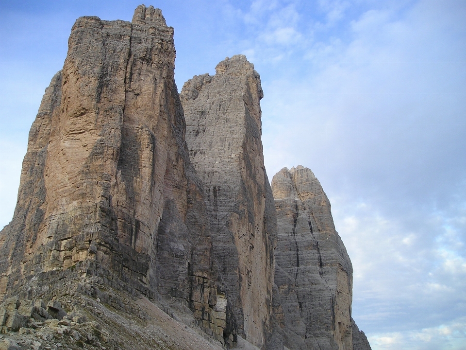 Rock montagna architettura escursionismo
