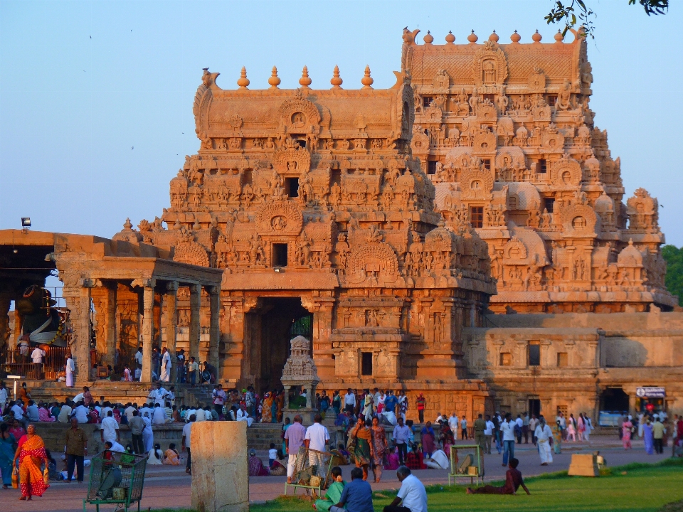 Building tourism place of worship temple