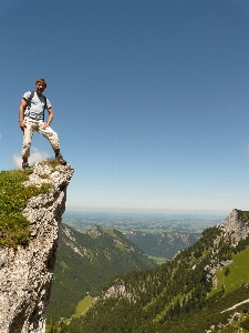 Mann gehen berg wandern
 Foto