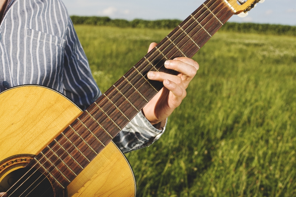 Mão grama música campo