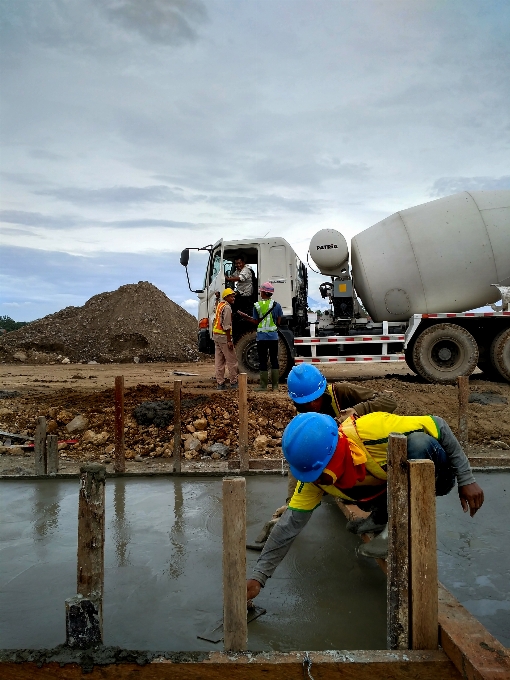 Work water guy construction