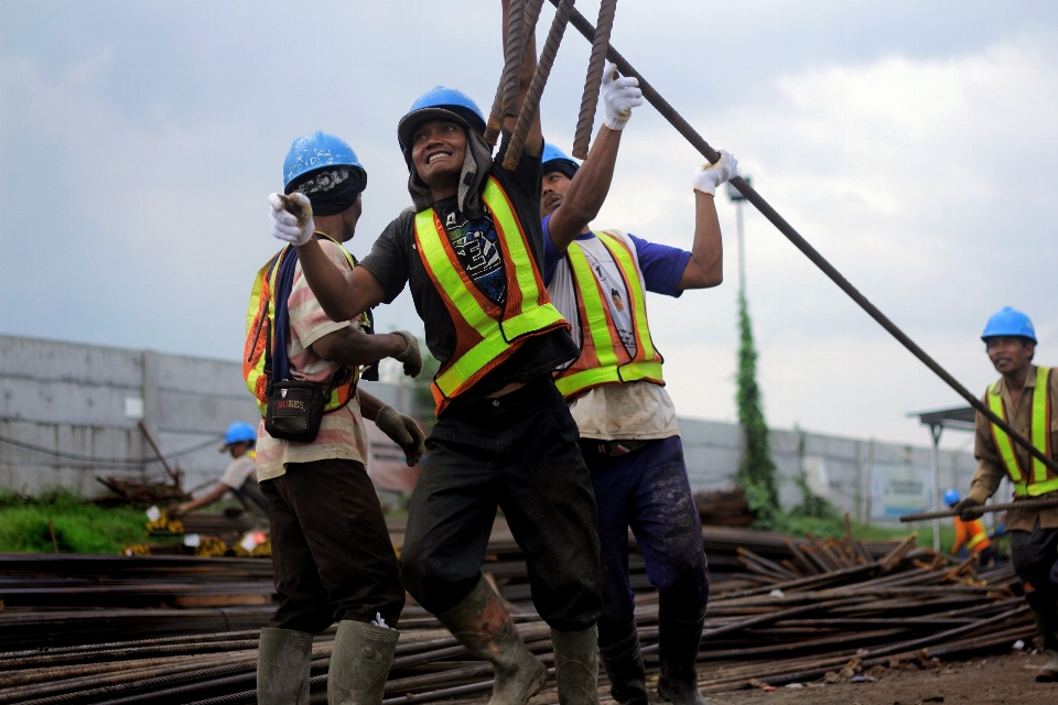 Work track guy construction