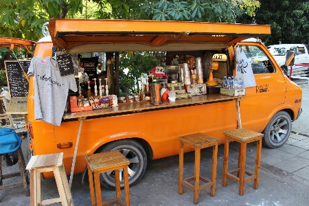 Foto Kafe kopi mobil keranjang