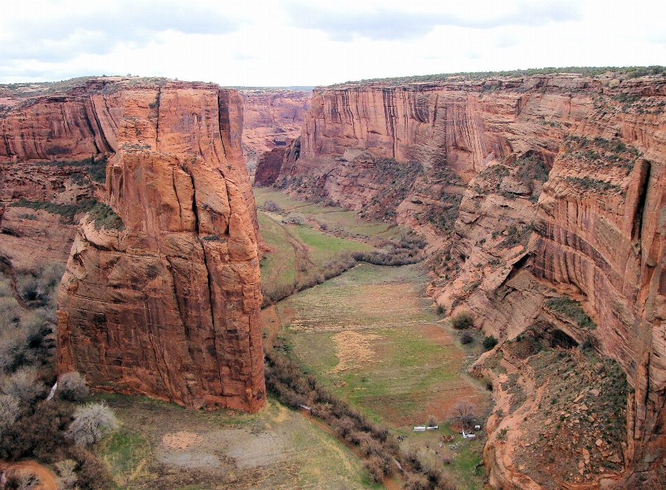 Paysage nature formation falaise