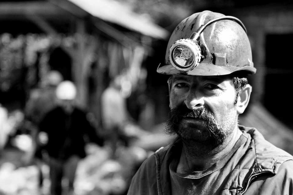 Hombre persona en blanco y negro
 gente