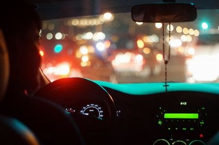 Foto Lampu bokeh
 lalu lintas mobil