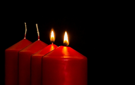 Foto Luz vermelho chama escuridão
