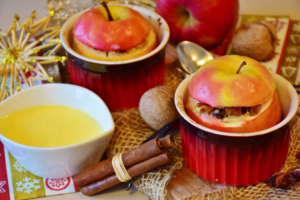 Apple plant fruit dish