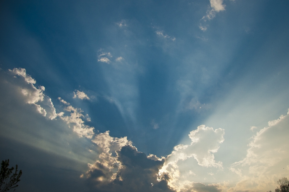 Nuvem céu sol luz solar