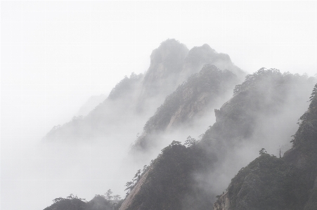 山 冬 クラウド 黒と白
 写真