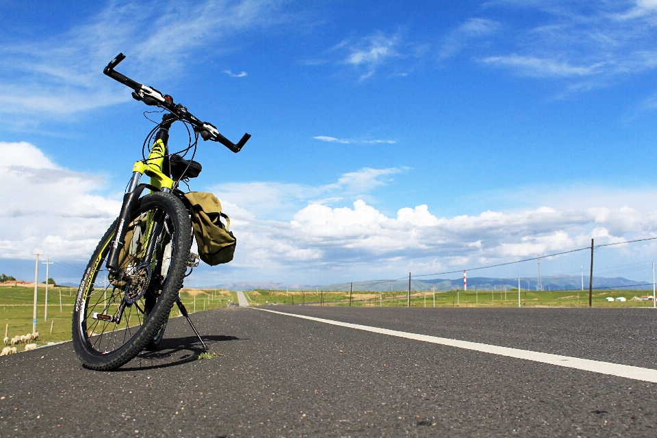 道 高速道路 自転車 旅行