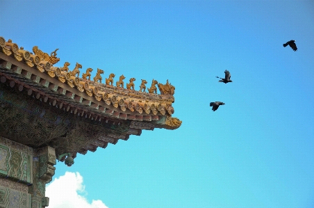 Foto Langit monumen tengara pariwisata