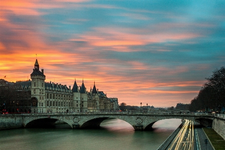 Water horizon cloud architecture Photo