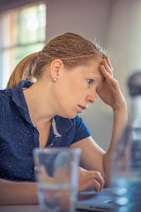 Arbeiten person verwischen mädchen Foto