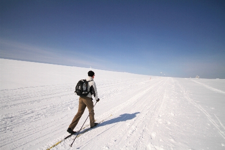 Man mountain snow cold Photo