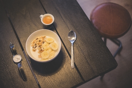 Betrachten tisch kaffee licht Foto