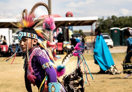 Foto Karnaval anak bulu ornamen