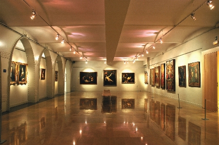 Photo Musée design d'intérieur
 espagne les tables