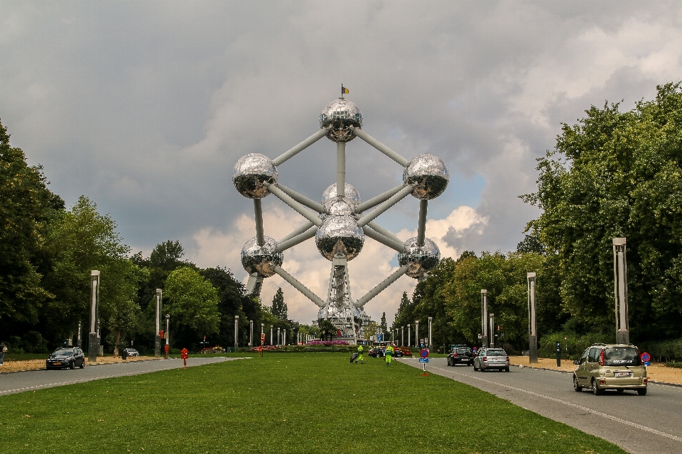 Torre parco punto di riferimento belgio