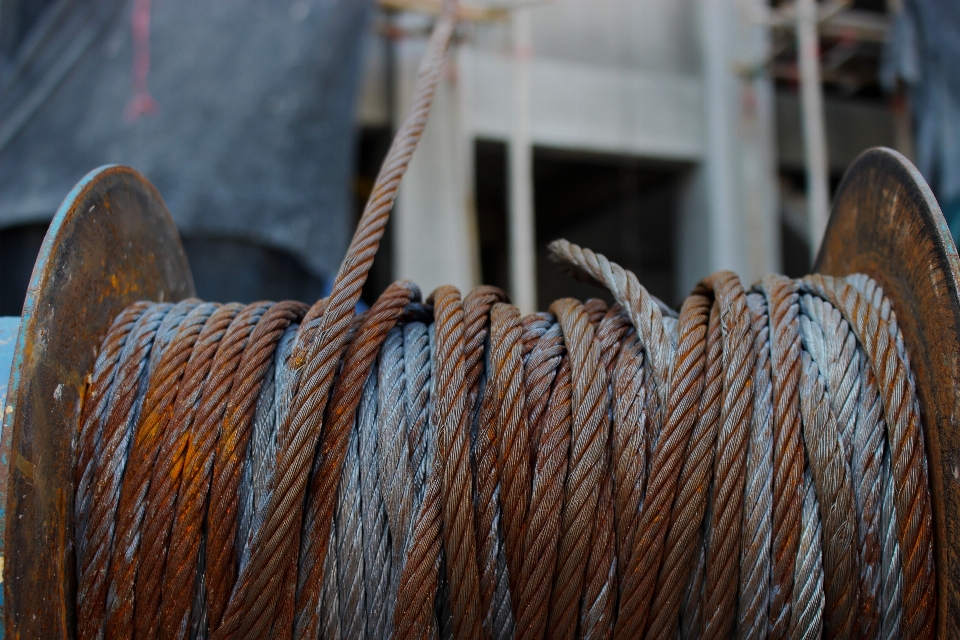 Grungy rope fence structure