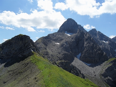 Foto Paesaggio natura selvaggia
 a piedi