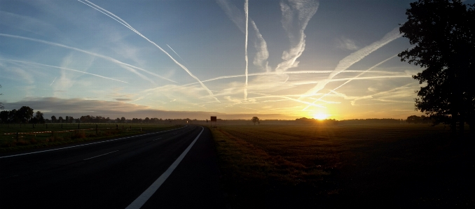 風景 自然 地平線 ライト 写真