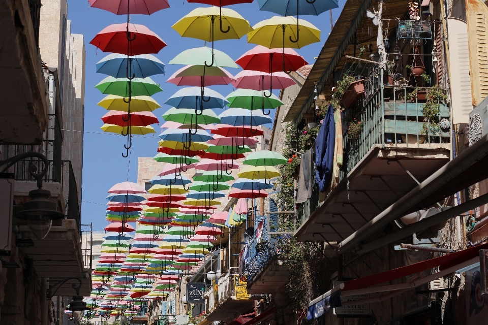 Yol sokak şehir manzarası