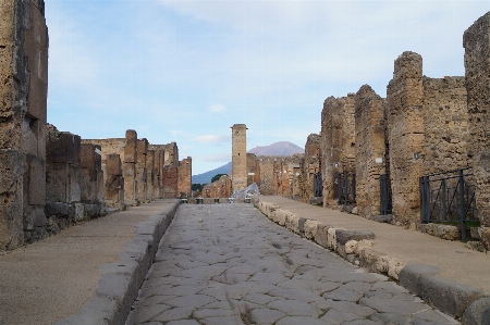 Rock architecture town building Photo