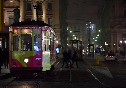 Foto Persone traffico strada notte