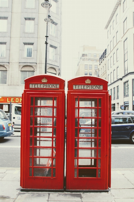 Città rosso telefono porta