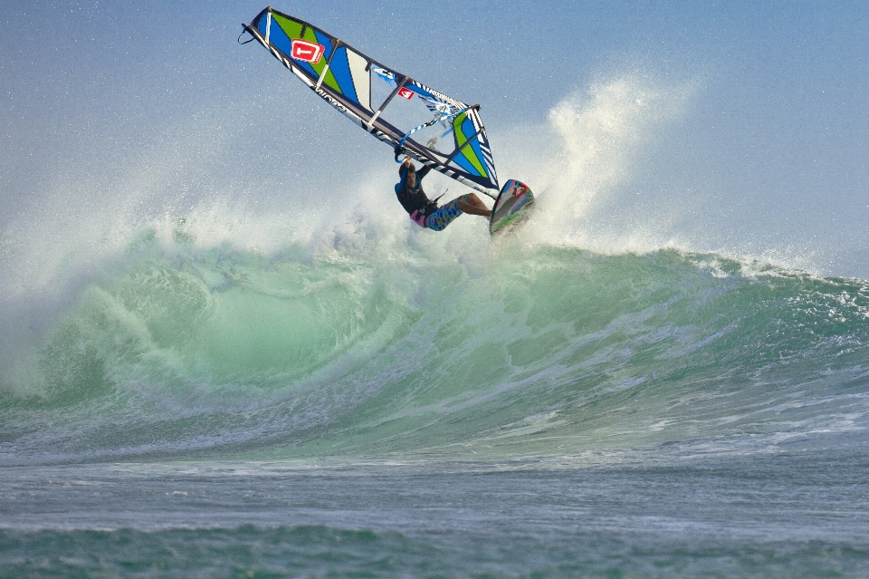 Wave wind surfing splash