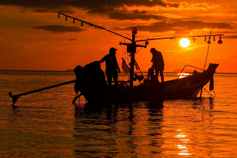 Laut pesisir alam cakrawala