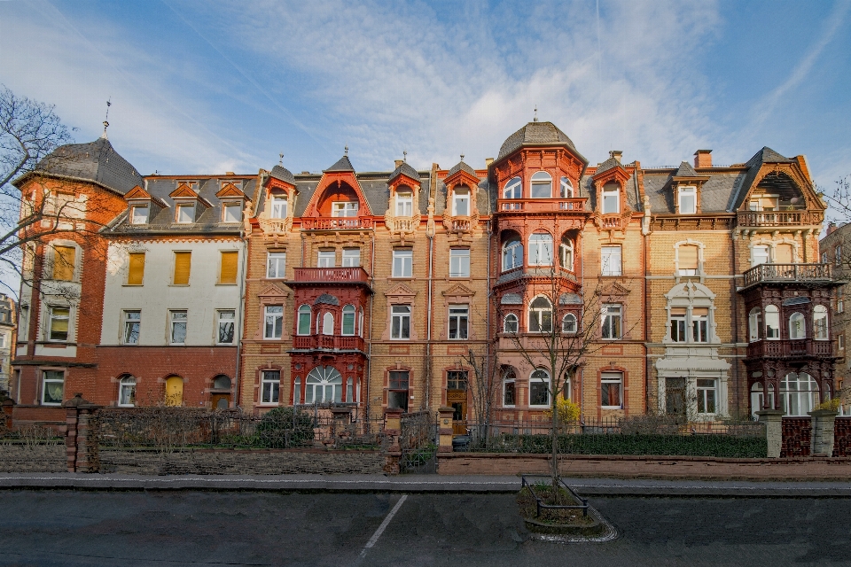 Architektura rezydencja
 dom miasto