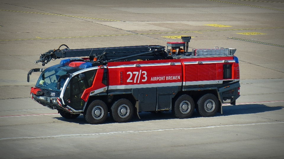 Auto aeropuerto transporte camión