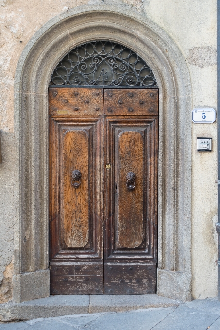 Die architektur holz fenster gebäude