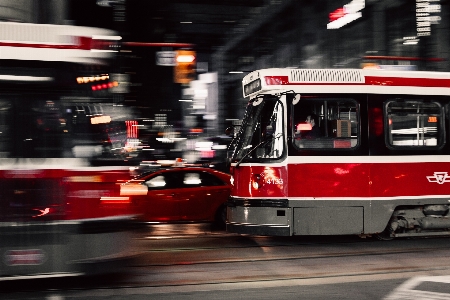 渋滞 輸送 車両 公共交通機関
 写真