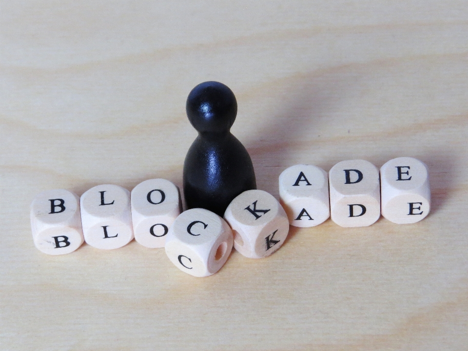 Recreation bead board game font