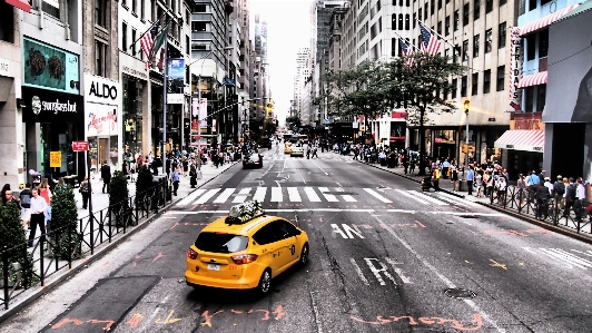 Foto Pejalan kaki jalan lalu lintas new york